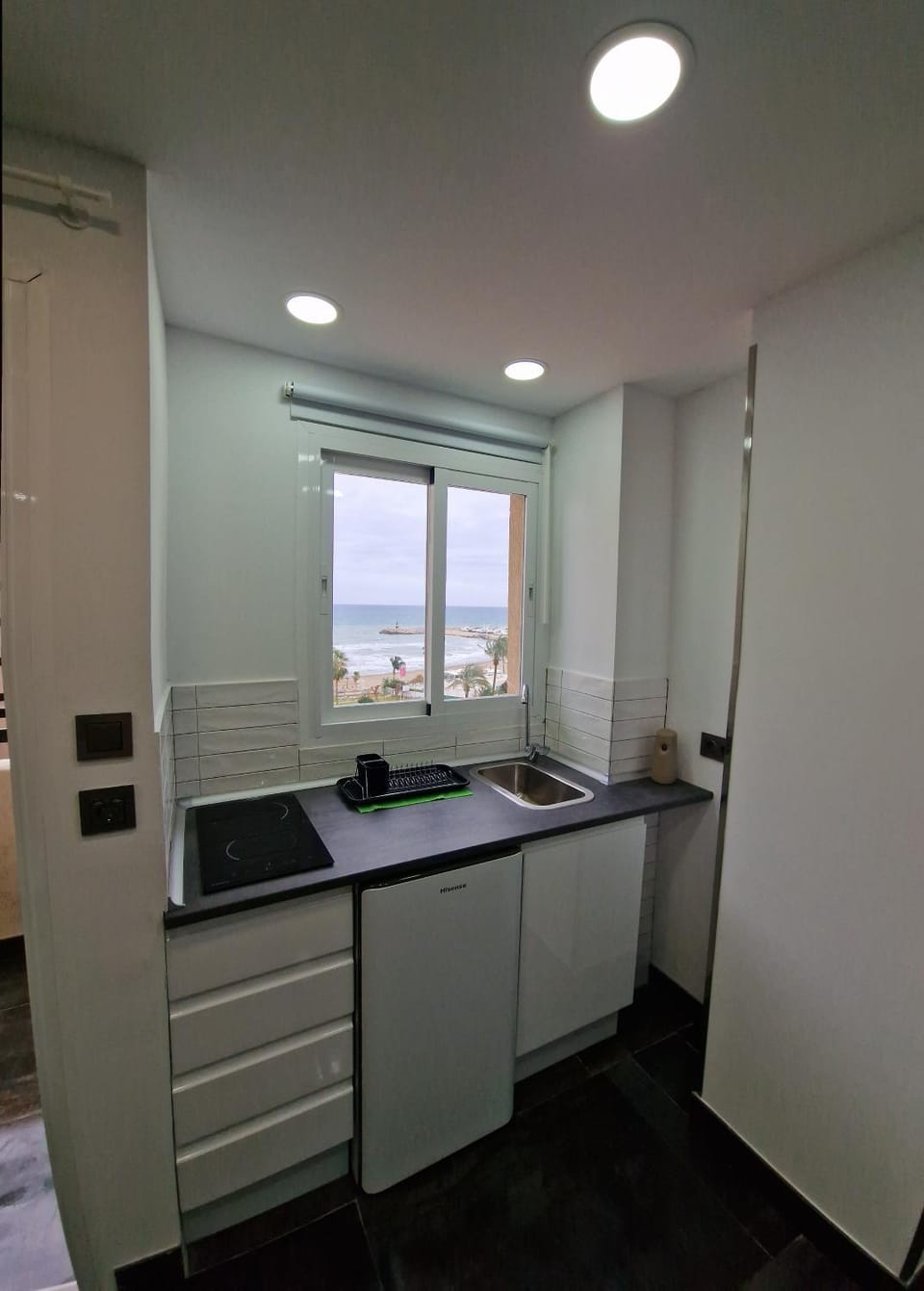 ESTUDIO RECIEN REFORMADO EN HOTEL 1 LINEA PLAYa Apartment in Torremolinos