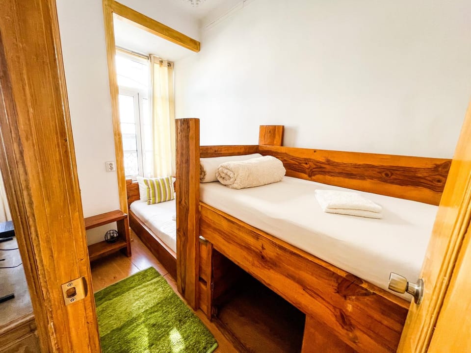 Bed, Bedroom, bunk bed