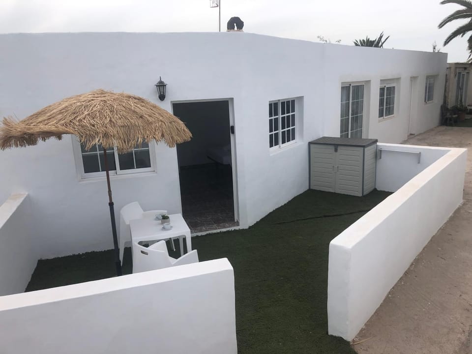 Apartamentos Elena Apartment in Lajares