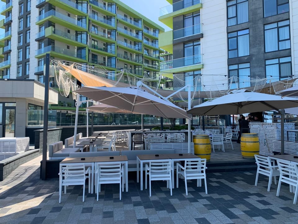 Black Sea View Studio & Spa & Pools Mamaia Nord Apartment in Constanța County