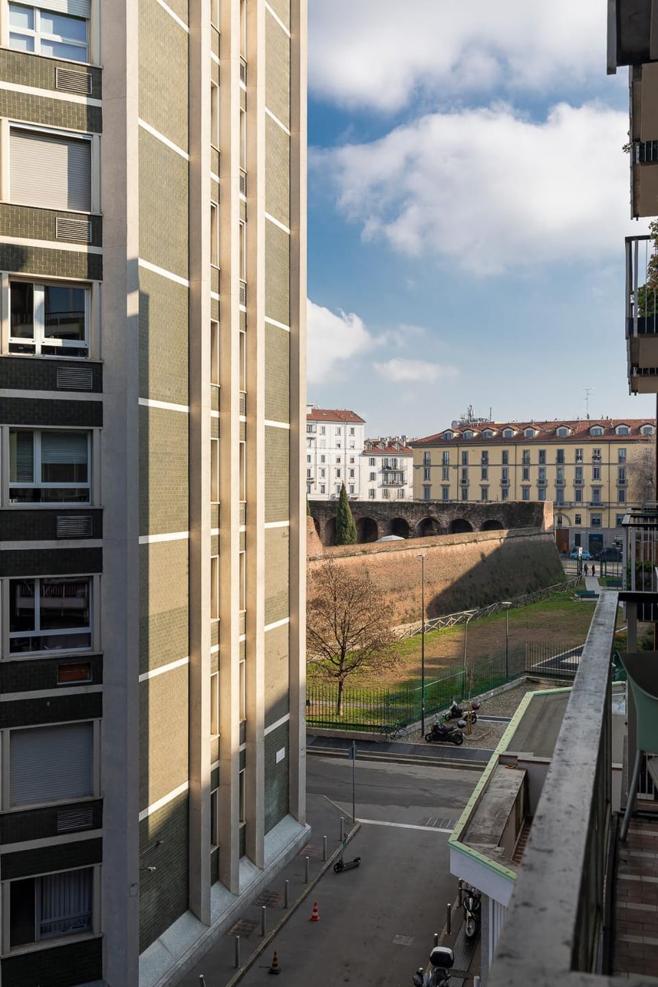 Neighbourhood, City view, Street view, Location