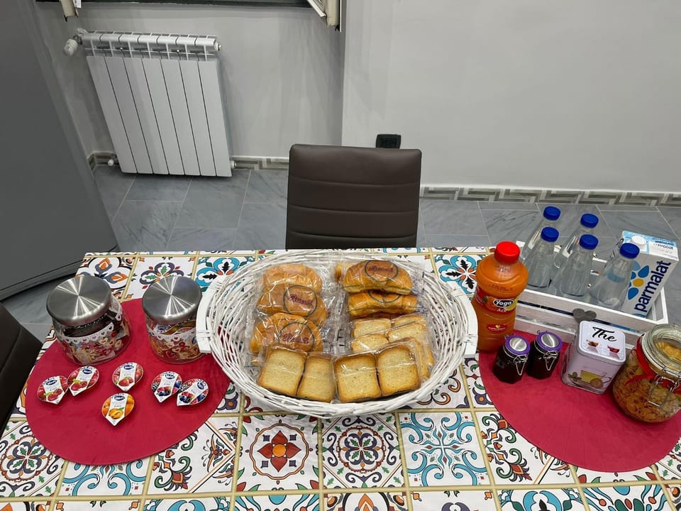Food and drinks, Food, Breakfast