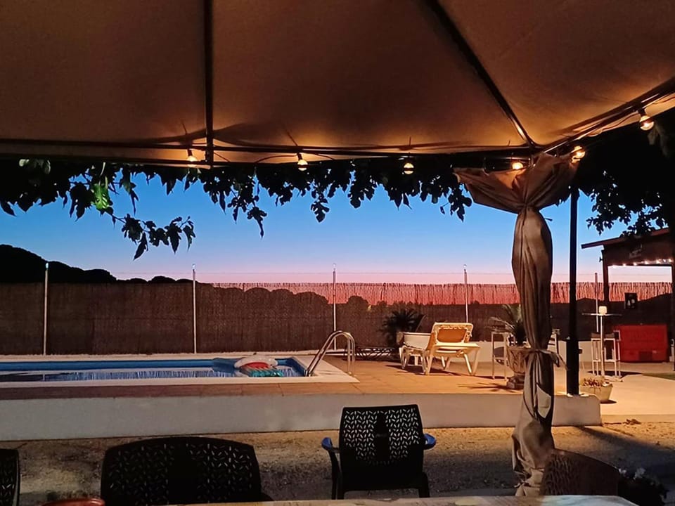Swimming pool, Sunset, sunbed