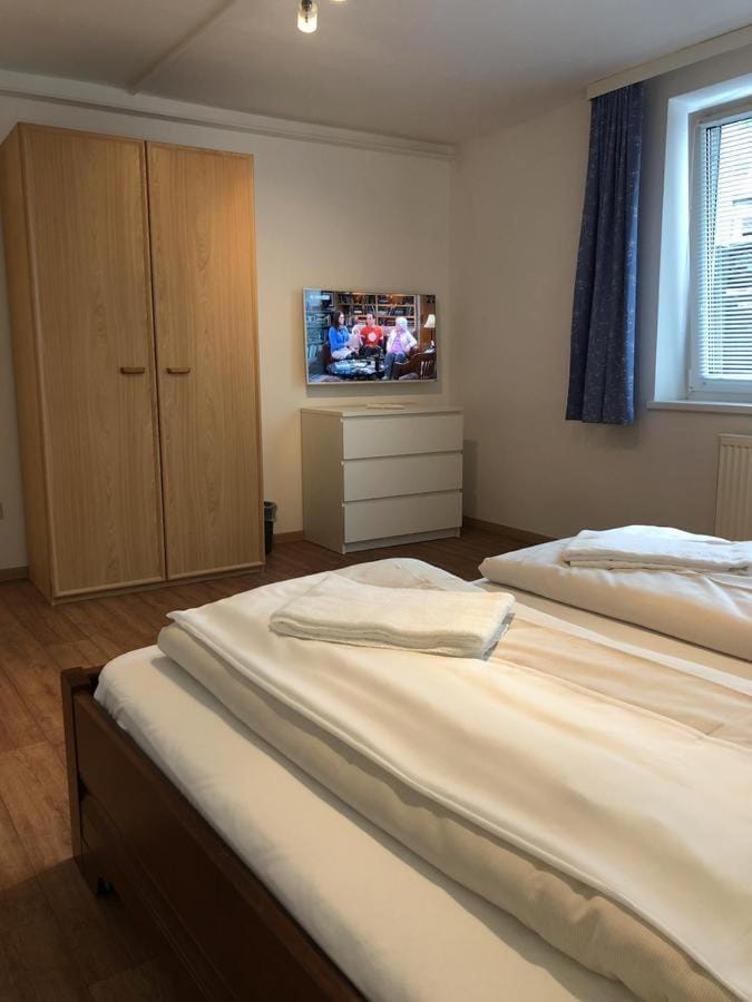 TV and multimedia, Bedroom