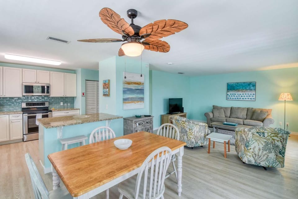 Seascape Family Beach Retreat House in Saint Augustine Beach