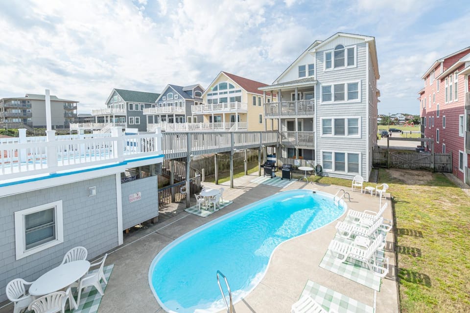 Blue Crush - KDH MP 8, Oceanfront, Ocean Views, Pool, Cabana, Hot Tub, Elevator, Rec Room, Pets OK House in Kill Devil Hills