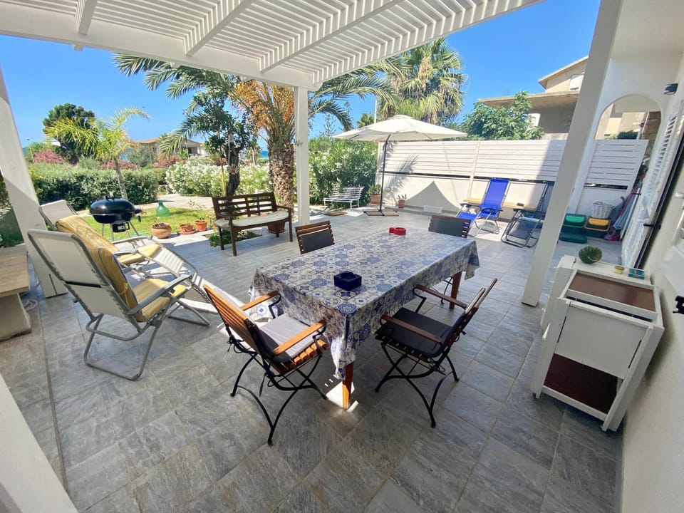 VILLA OASI a 50 mt dalla spiaggia Apartment in Alcamo