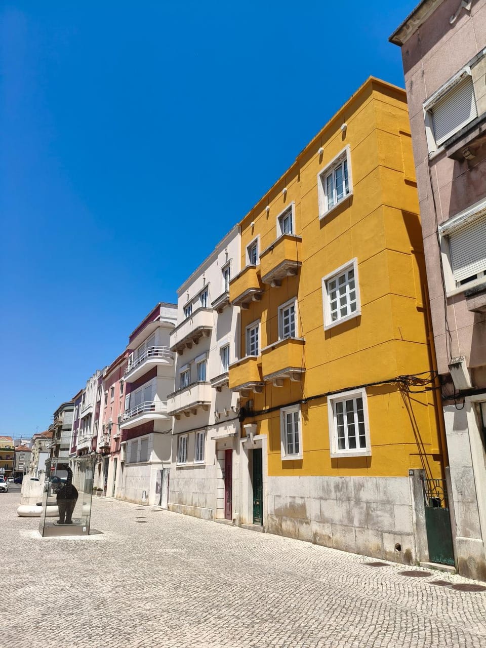 The Black Kitten II Apartment in Portugal