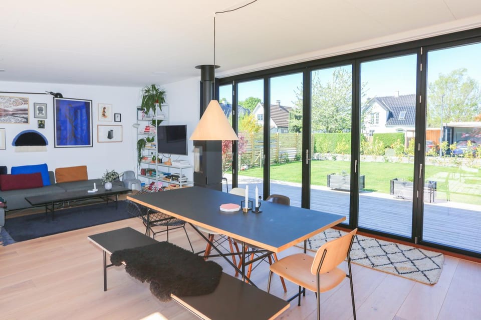 Communal lounge/ TV room