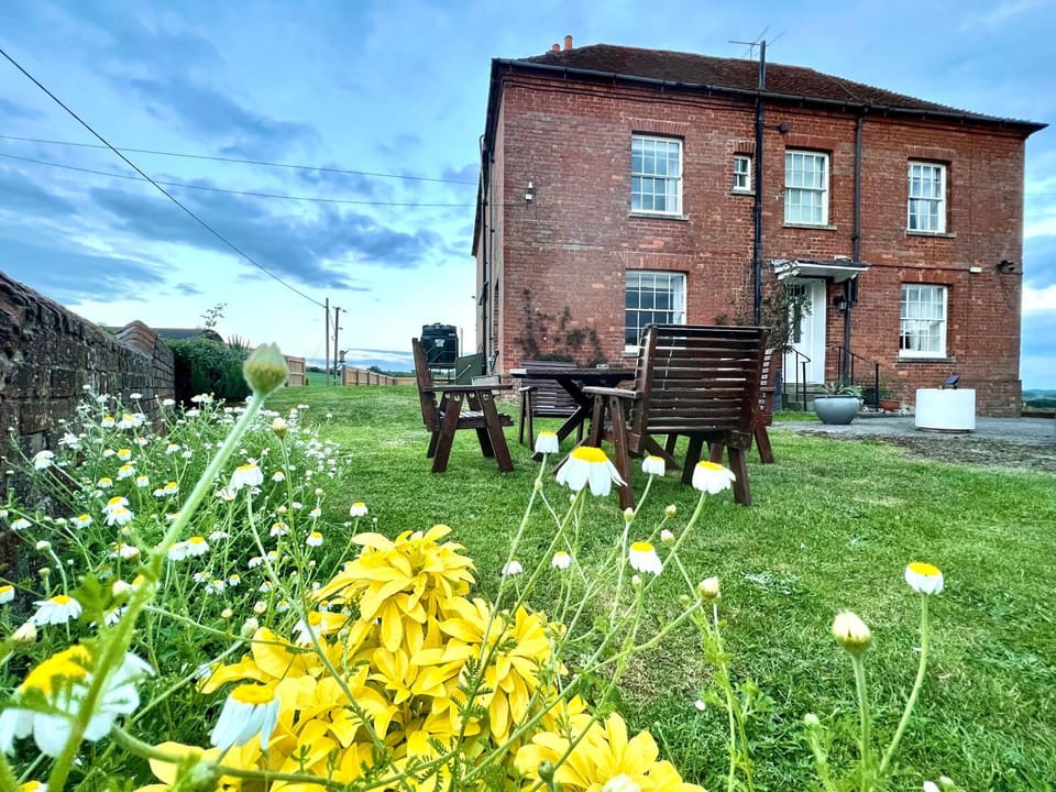 Property building, Spring, Garden, Garden