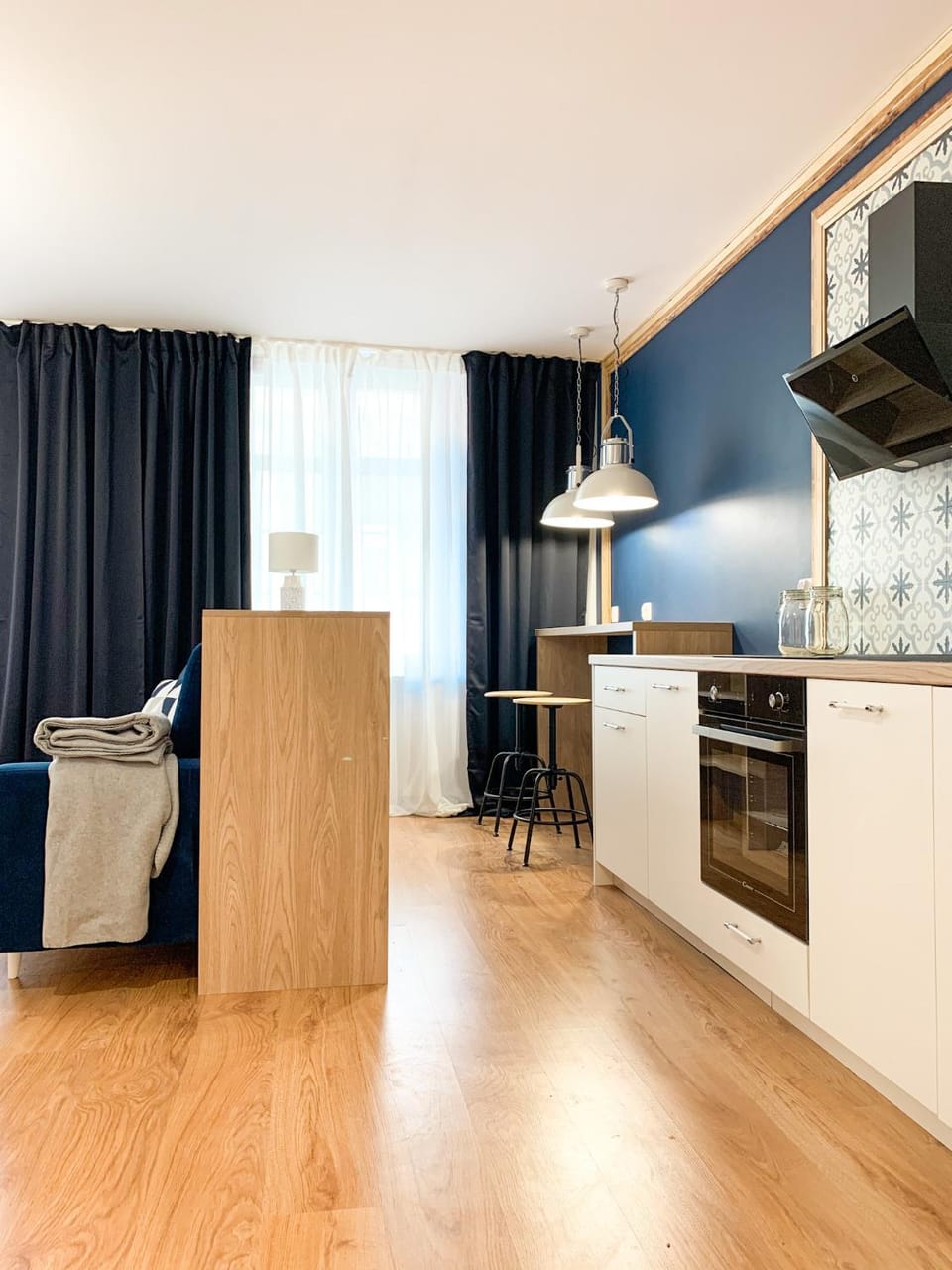 Kitchen or kitchenette, Seating area