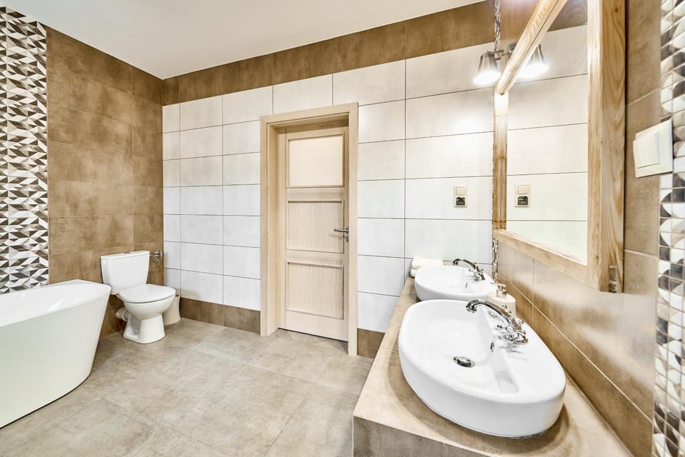 Bathroom, Bath