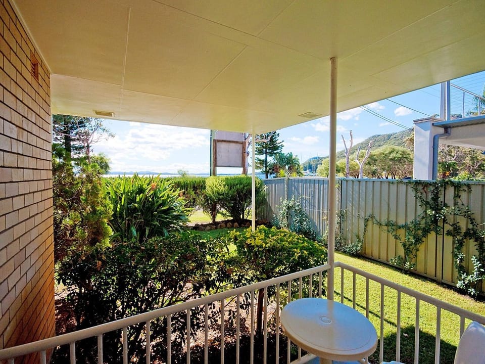 Patio, Garden view