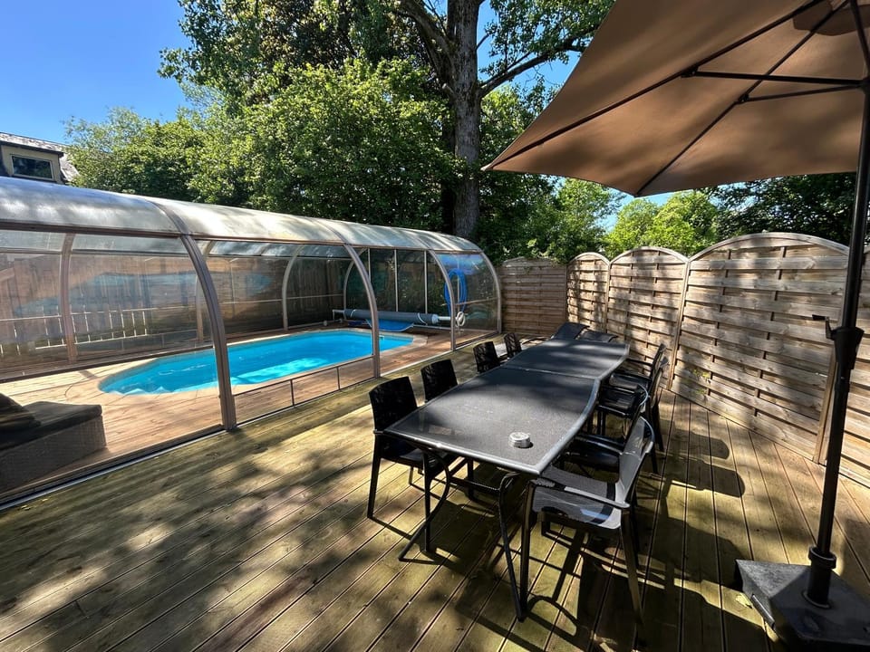 Patio, Swimming pool