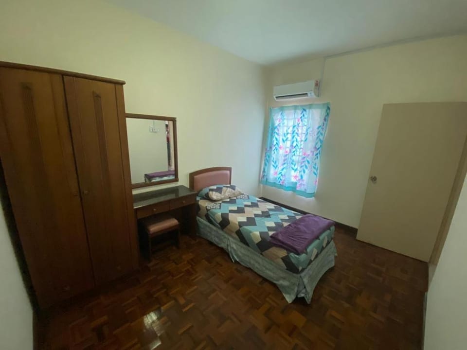 Marina Apartment 3R2B Apartment in Port Dickson