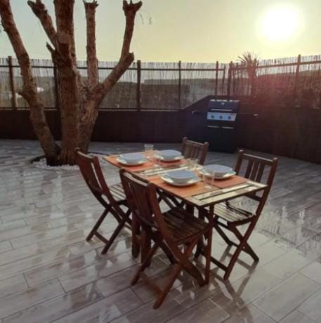 Romántico apartamento, piscina y BBQ en Playa La Tejita Apartment in Abona