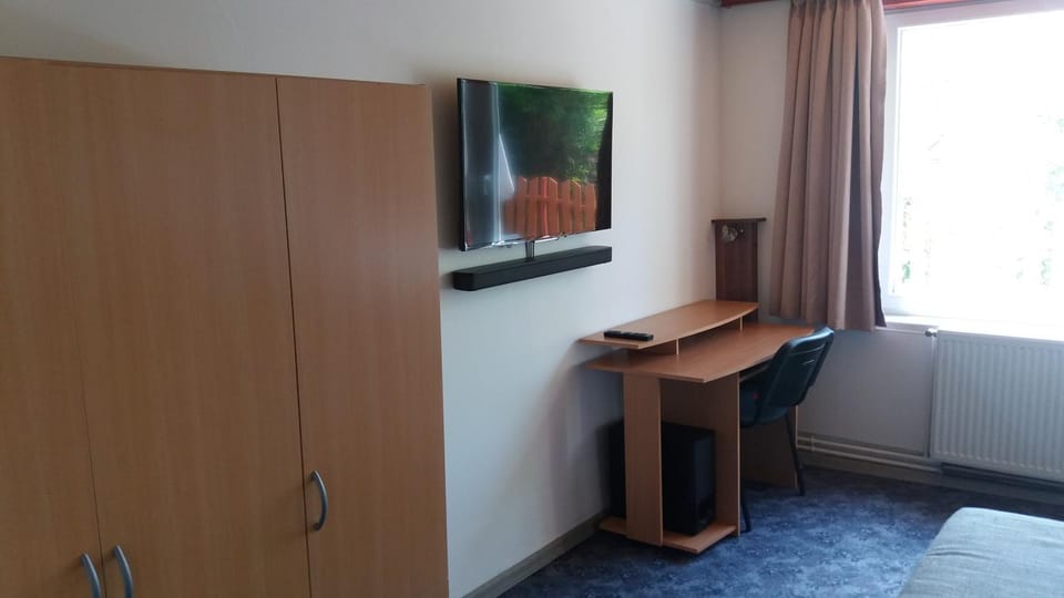 TV and multimedia, Seating area