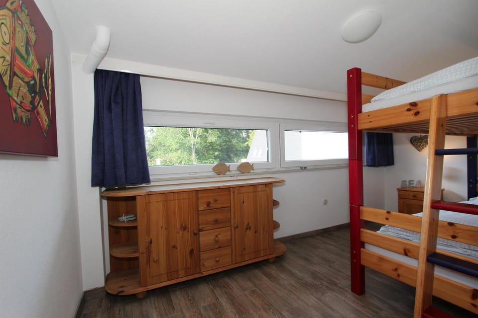 bunk bed