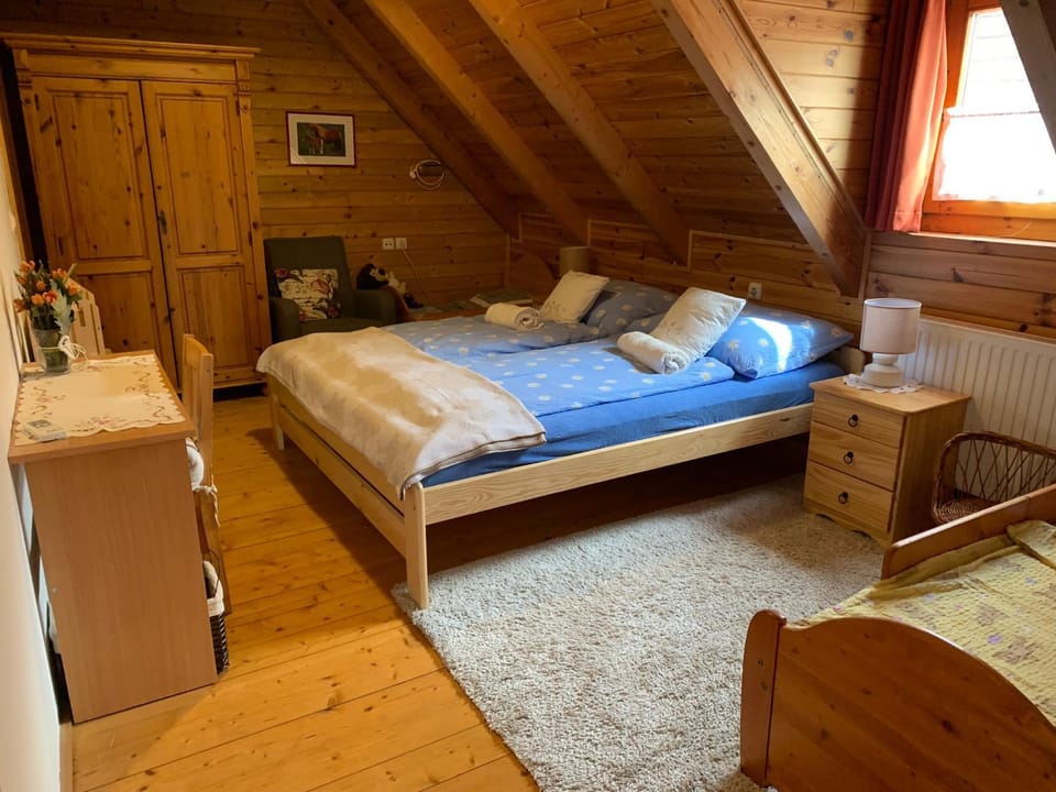 Bed, Photo of the whole room, Bedroom, wardrobe