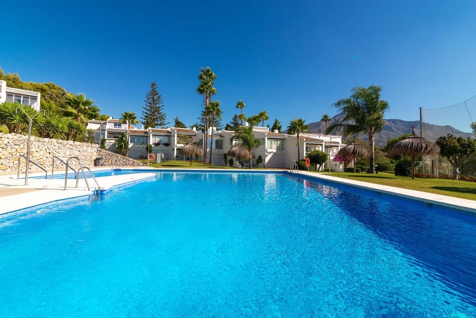 Garden, Swimming pool