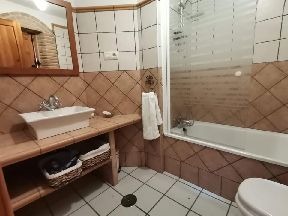 Bathroom, Bath