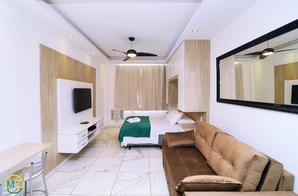 Modern studio at posto 2 in Copacabana Apartment in Rio de Janeiro