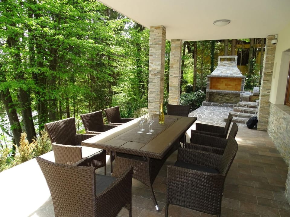 BBQ facilities, Balcony/Terrace