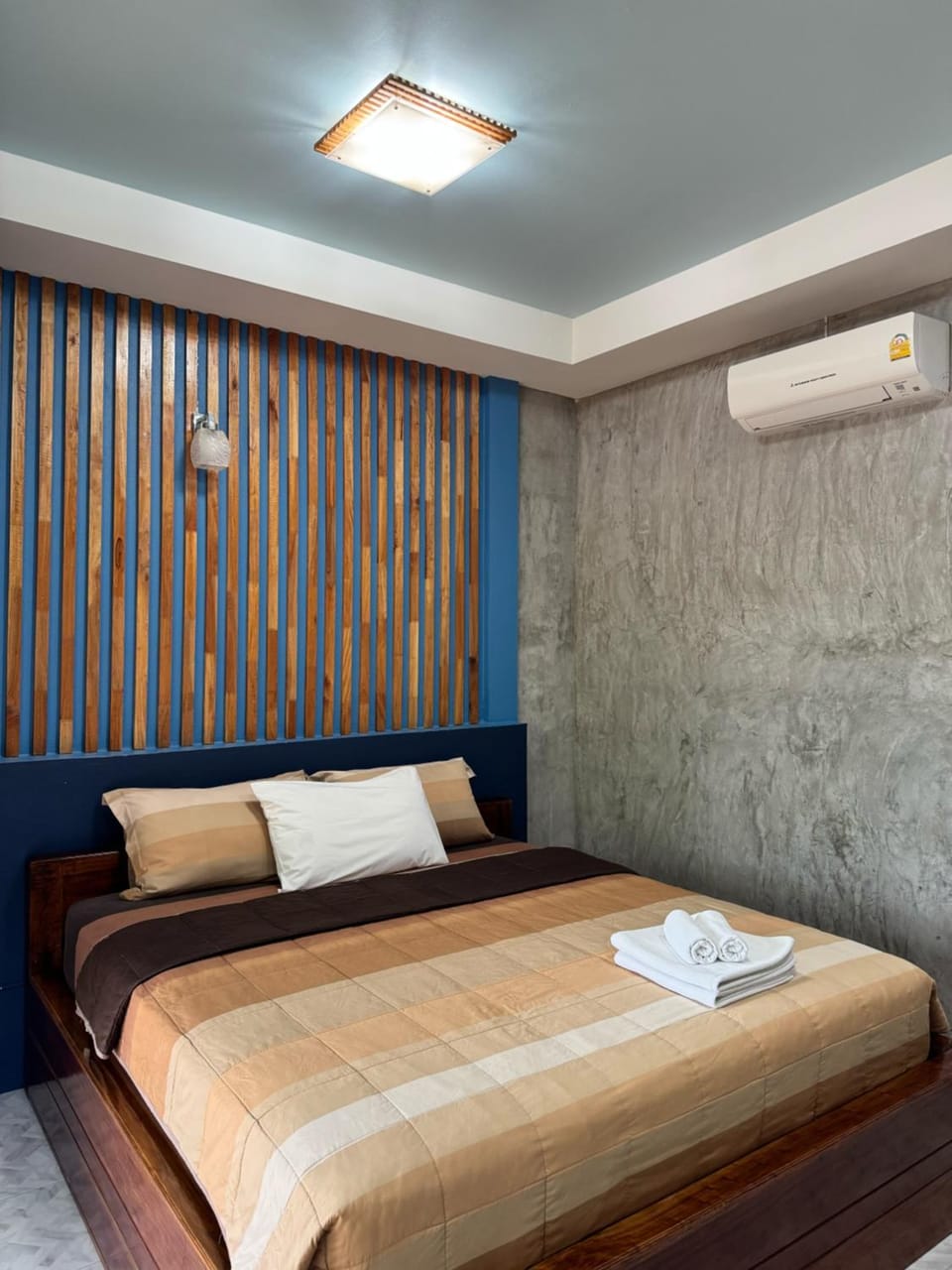 Bed, Bedroom, air conditioner
