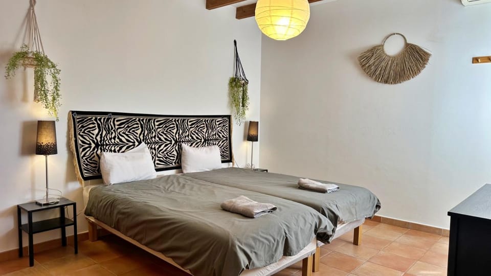 Villa Málaga con Piscina Vallada, Barbacoa y hermosas vistas by AndaraHolidays Villa in Axarquía