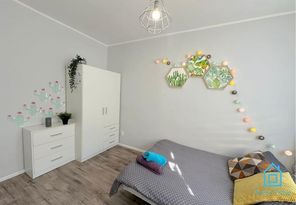 Cactus Room 10 Min to Old Town Gdańsk,PKP & Shopping Mall Vacation rental in Gdansk