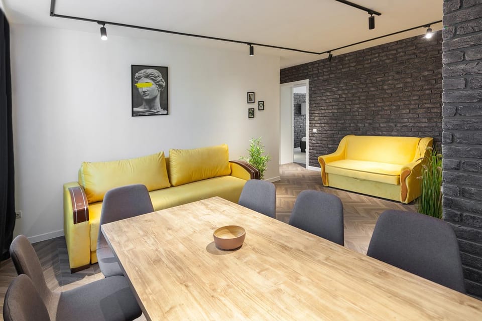 LEOGRAND Apartments on Svobody avenue 6-8 Apartment in Lviv