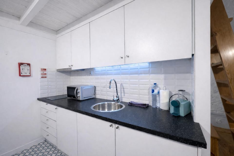 Kitchen or kitchenette