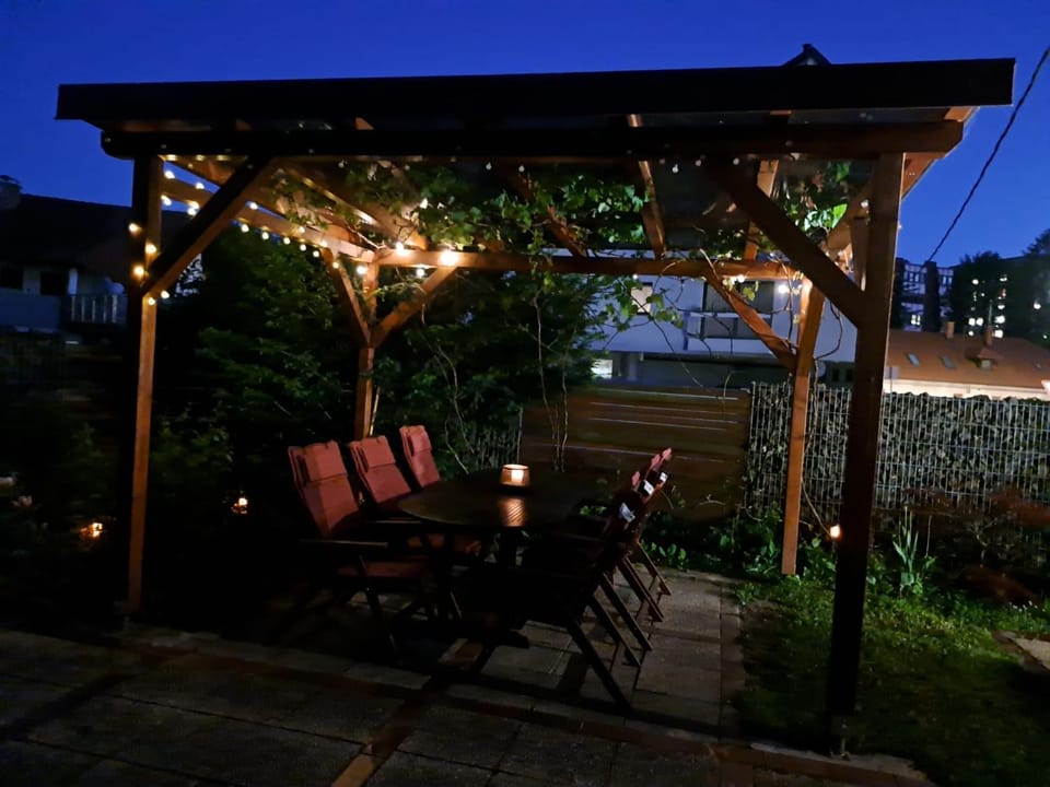 Night, Garden