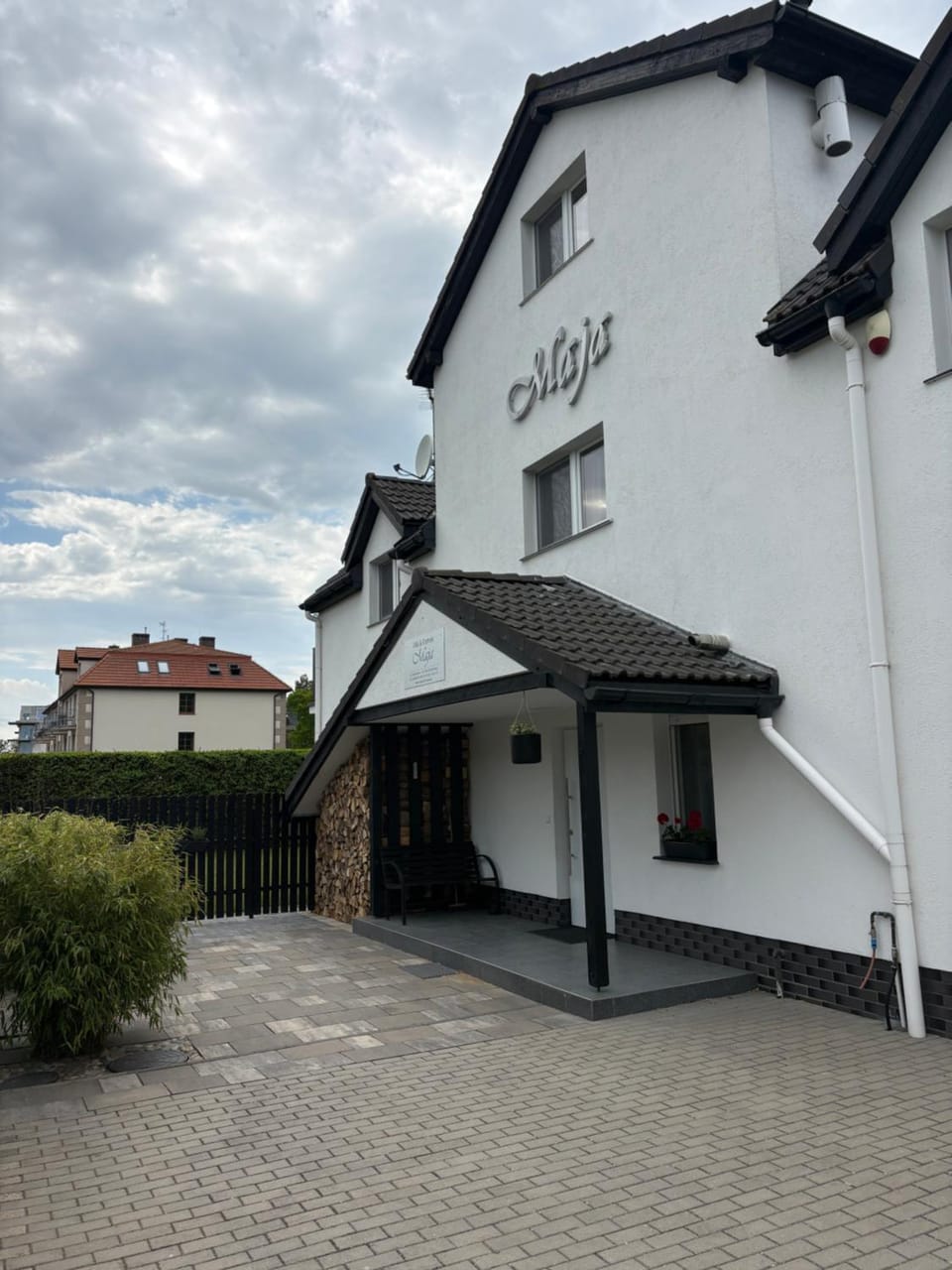 Property building, Day