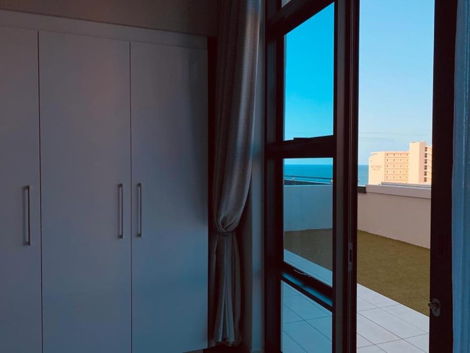 Garden, Balcony/Terrace, Bedroom, City view, Garden view, Sea view, Street view