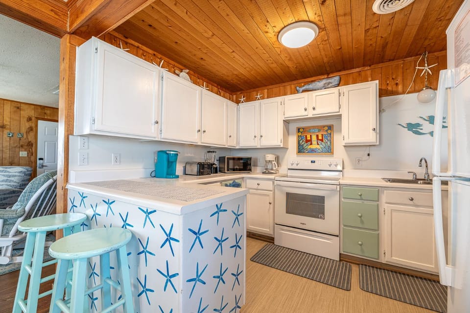 Beach Baby - Kitty Hawk MP 2.5, Oceanfront, 3 Bedrooms, Best Views on the OBX, Pets OK House in Kitty Hawk