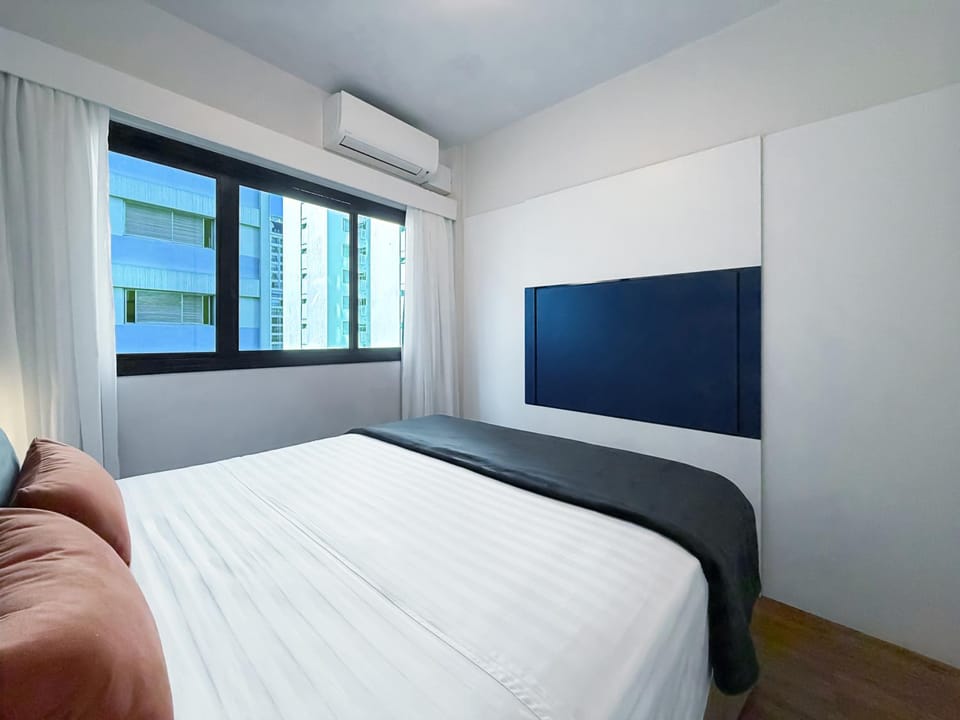 Bed, Photo of the whole room, Bedroom, air conditioner