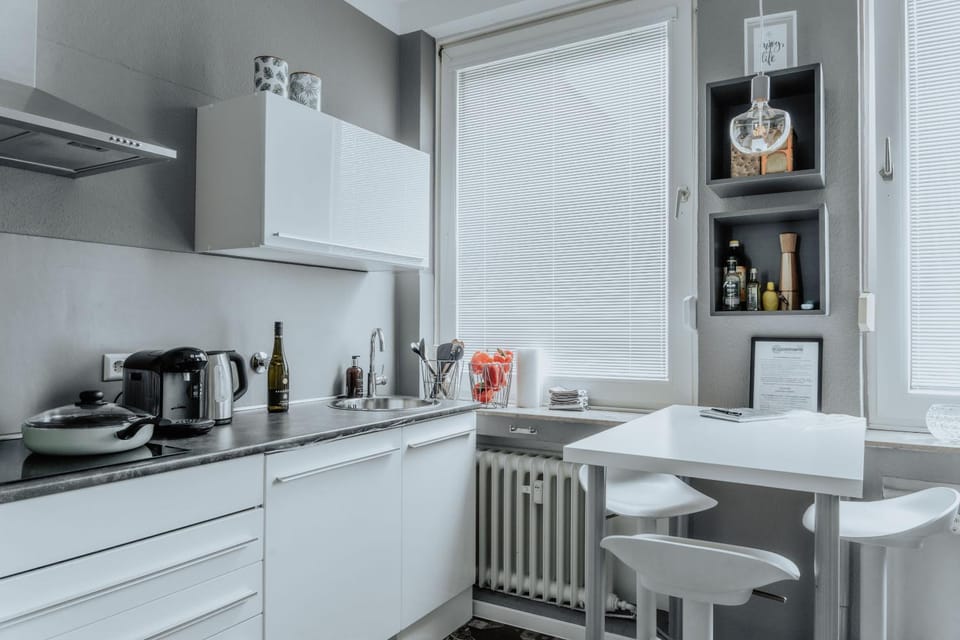 Kitchen or kitchenette, kitchen