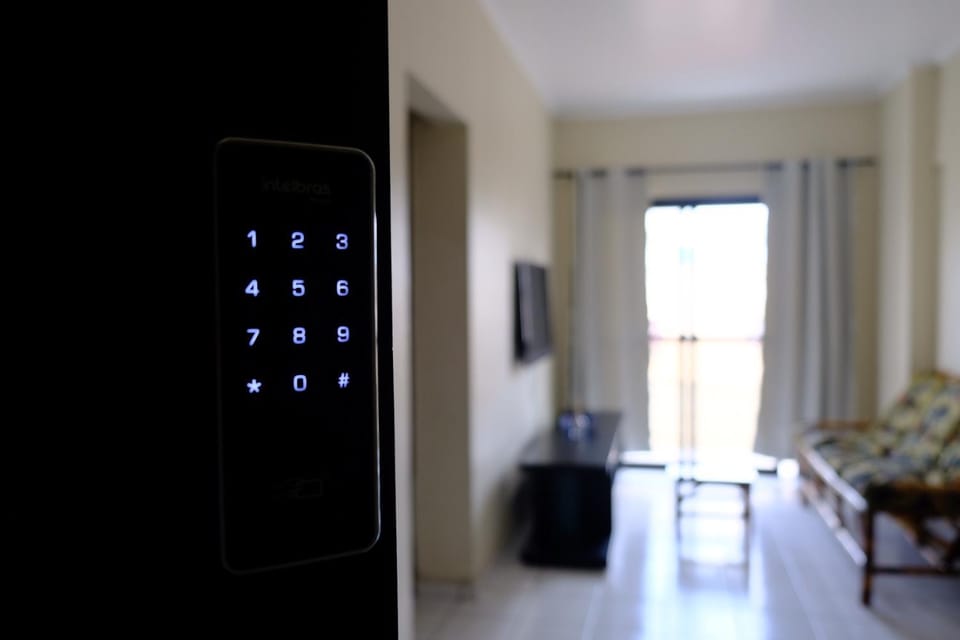 Communal lounge/ TV room, TV and multimedia, Living room