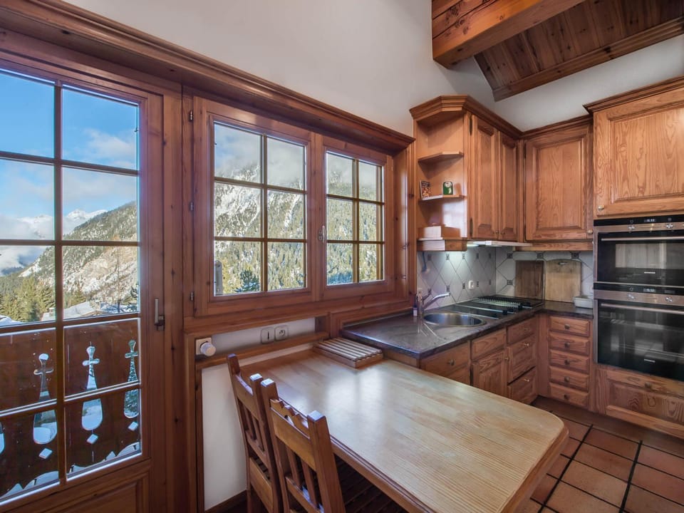 Chalet savoyard de charme, 12 pers, sauna, accès piste, Moriond - FR-1-563-17 Chalet in Saint-Bon-Tarentaise