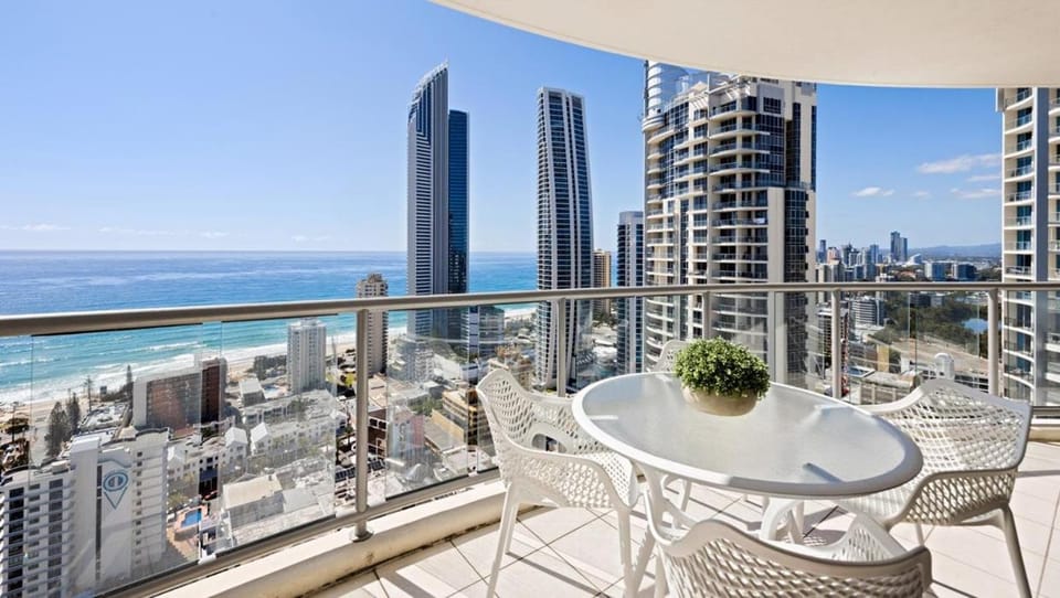 Towers of Chevron - Private Apartments - Hosted by Coastal Letting Co. Apartment in Surfers Paradise