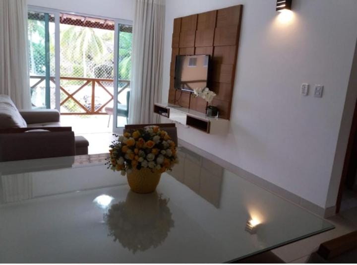 Village Lindo em Guarajuba! Excelente localização e completo House in State of Bahia