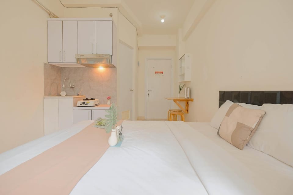 Cozy Studio with Direct Access to Mall at Green Pramuka Apartment By Travelio Apartment in Jakarta
