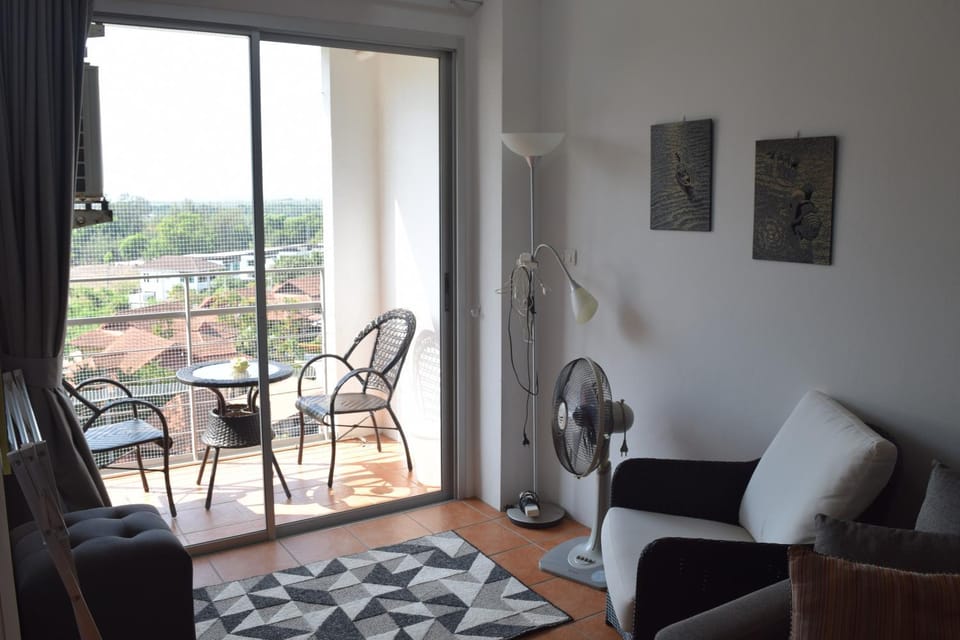 Balcony/Terrace, Living room