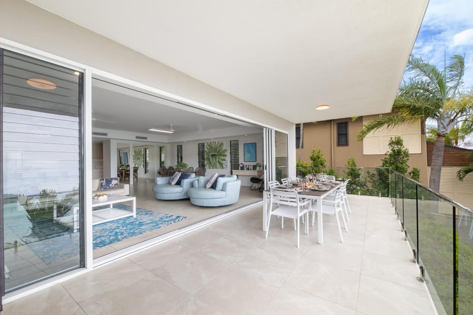Splendeur Sur La Mer - One Bedroom Apartment in Airlie Beach