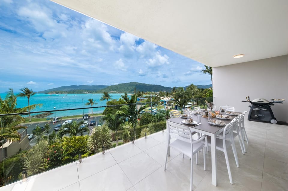 Splendeur Sur La Mer - One Bedroom Apartment in Airlie Beach