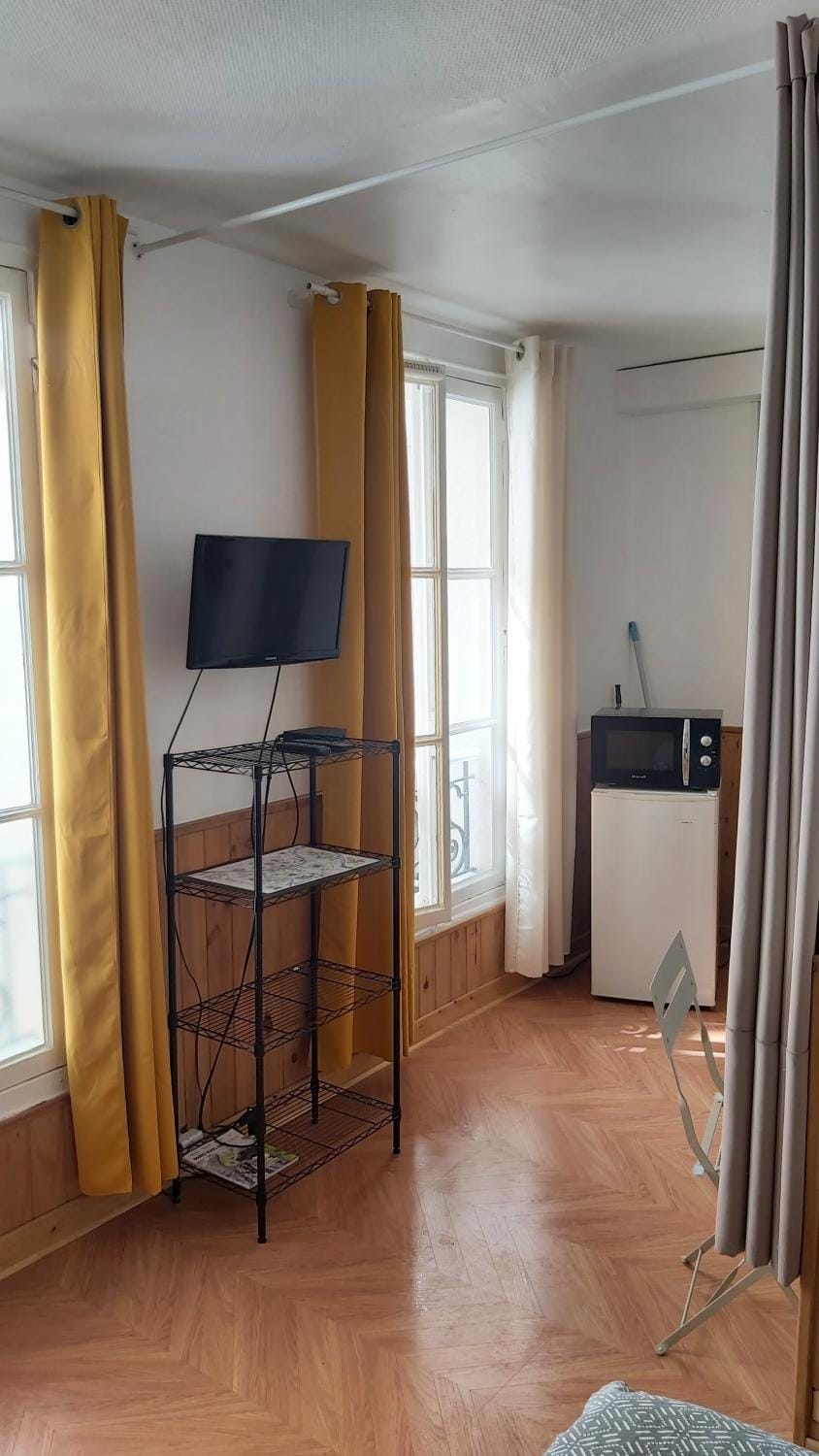 STUDIO RUE GAUTHEY PARIS 17 Apartment in Paris