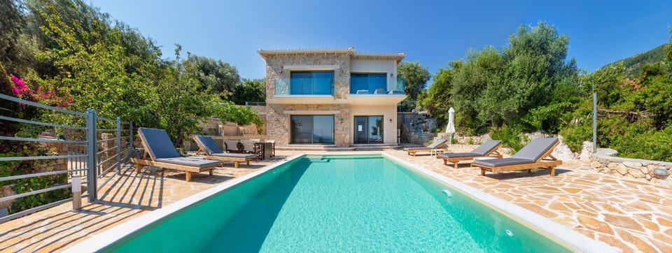 Spring, Day, Natural landscape, Garden, Garden view, Pool view, Swimming pool, sunbed
