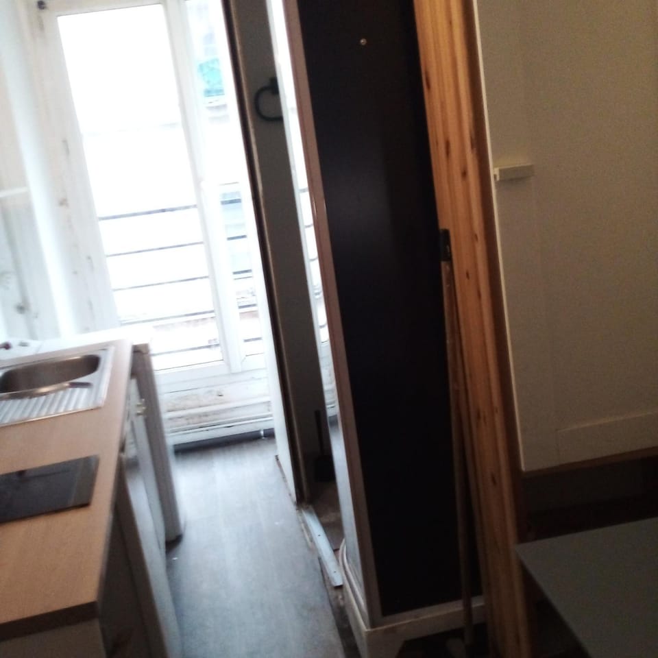 Studio en face de la Seine bail mobilite Apartment in Paris