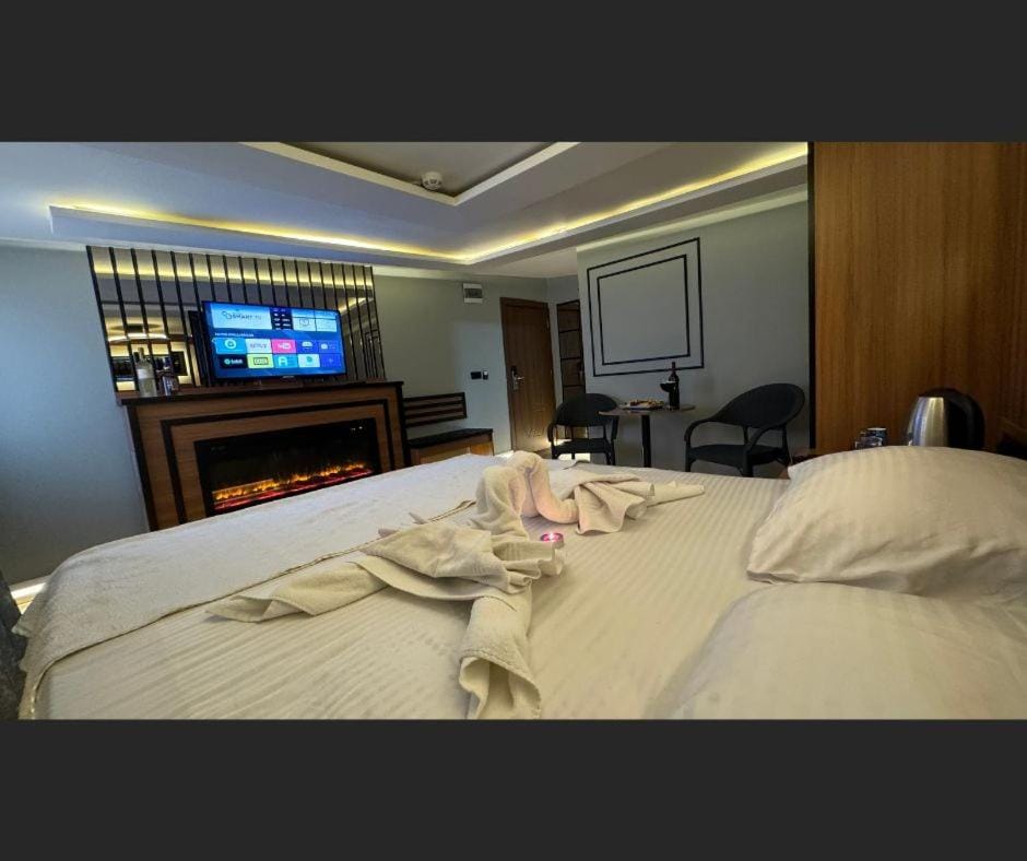 TV and multimedia, Photo of the whole room